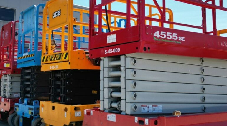 Makaslı platformlar (scissor lift)